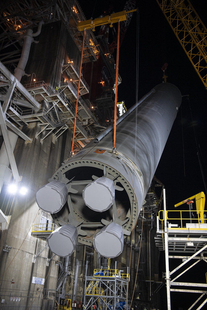 NASA Prepares for Green Run Testing, Practices Lifting SLS Core Stage