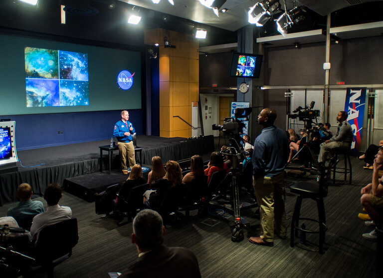 NASA Hubble Space Telescope (HST) Research Project Capstone Event (201405050011HQ)